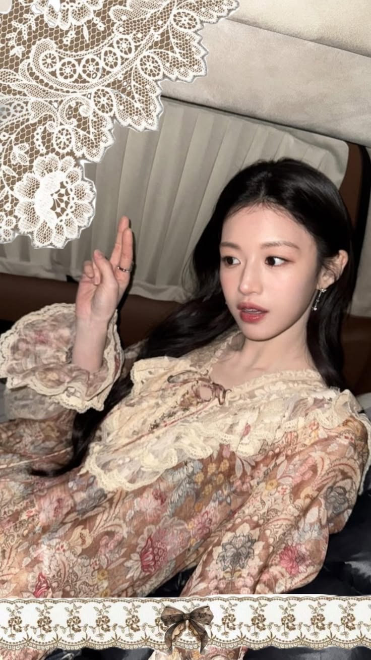 Go Younjung background image recommended by Choeaedol Celeb fandom