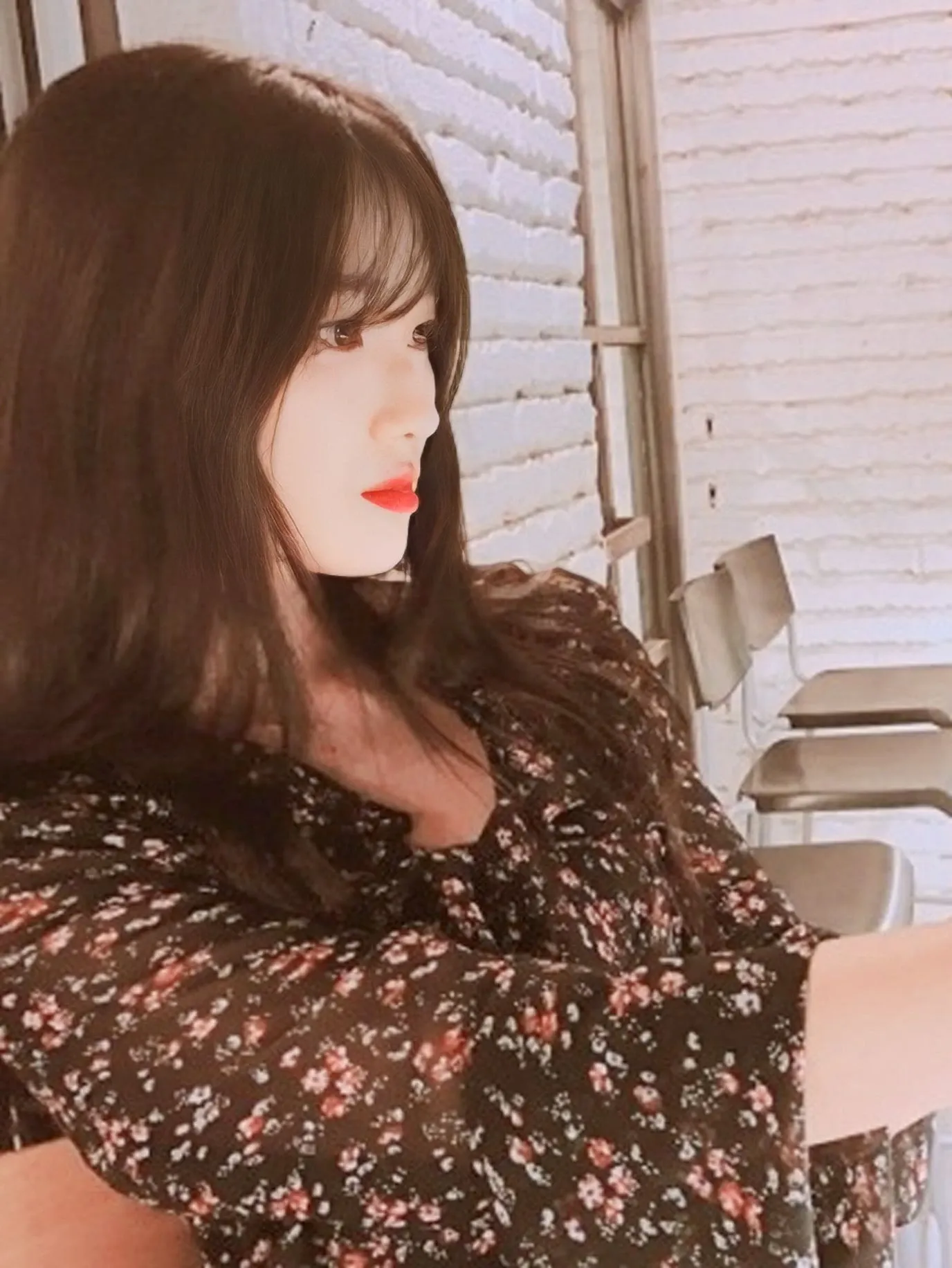 Behind-the-scenes cut of Kim Hyeyoon
