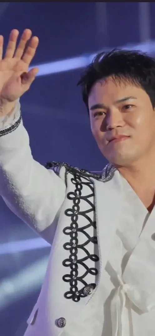 Representative background image loved by Cheonrokdam fandom
