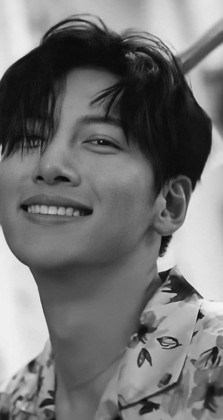 A moment captured by a fan of Ji Changwook