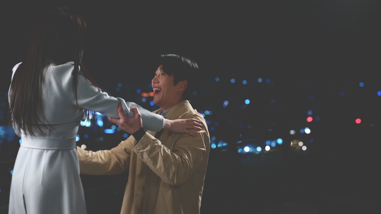 Behind-the-scenes cut of Kim Seonho