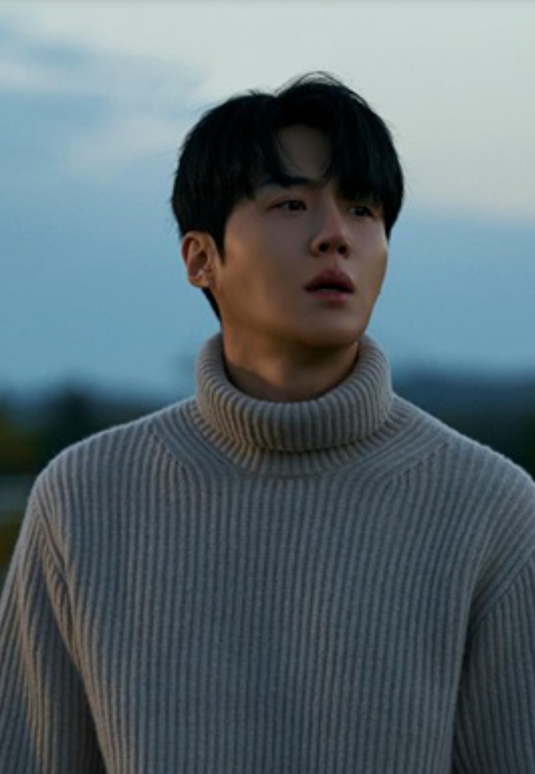 Behind-the-scenes cut of Kim Seonho