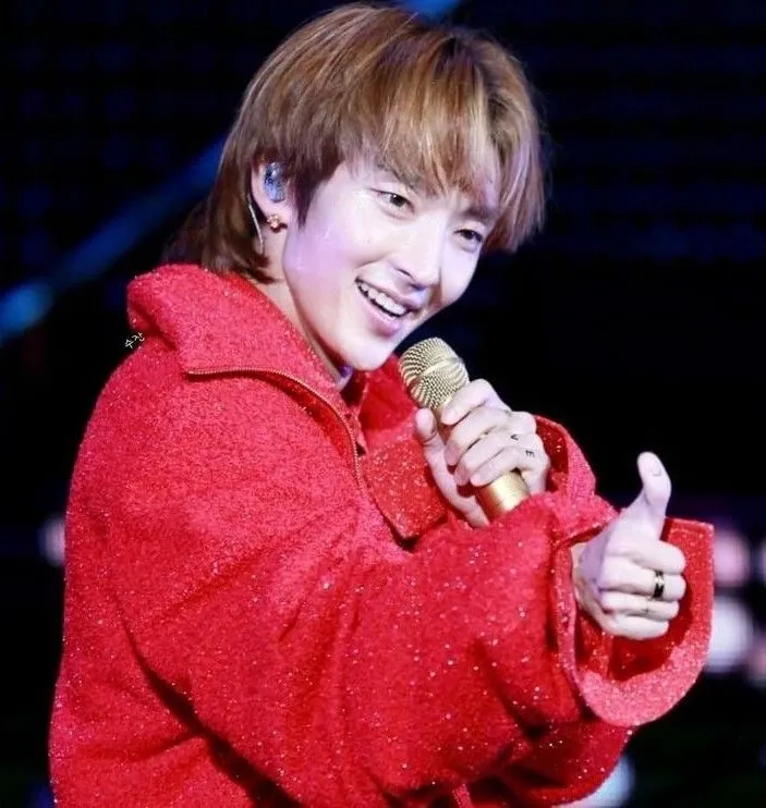 이준기 최근 활동샷