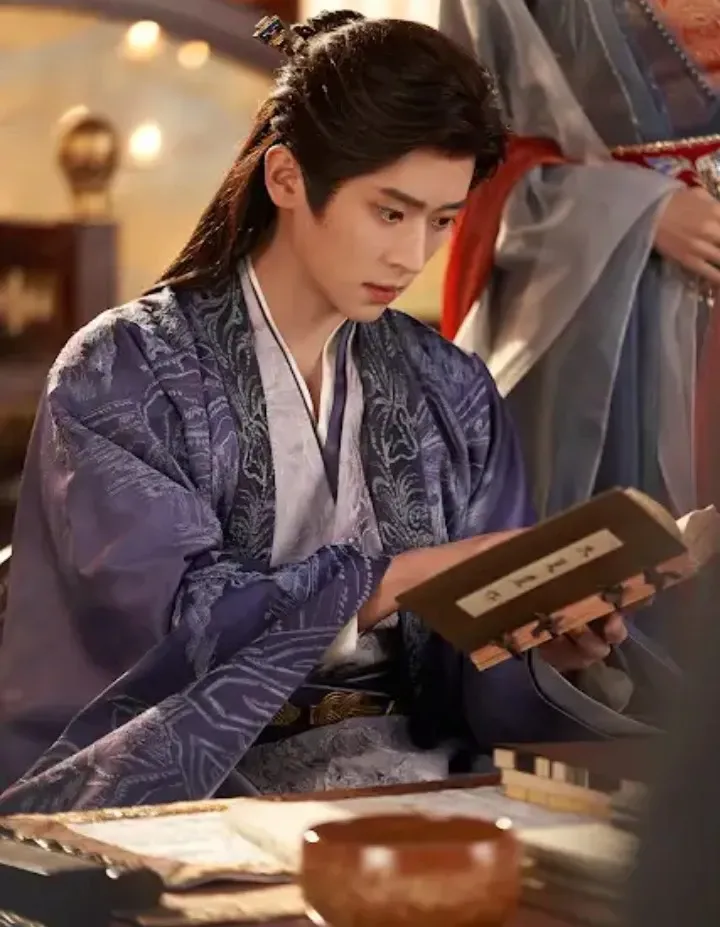 Behind-the-scenes cut of Cheng Lei