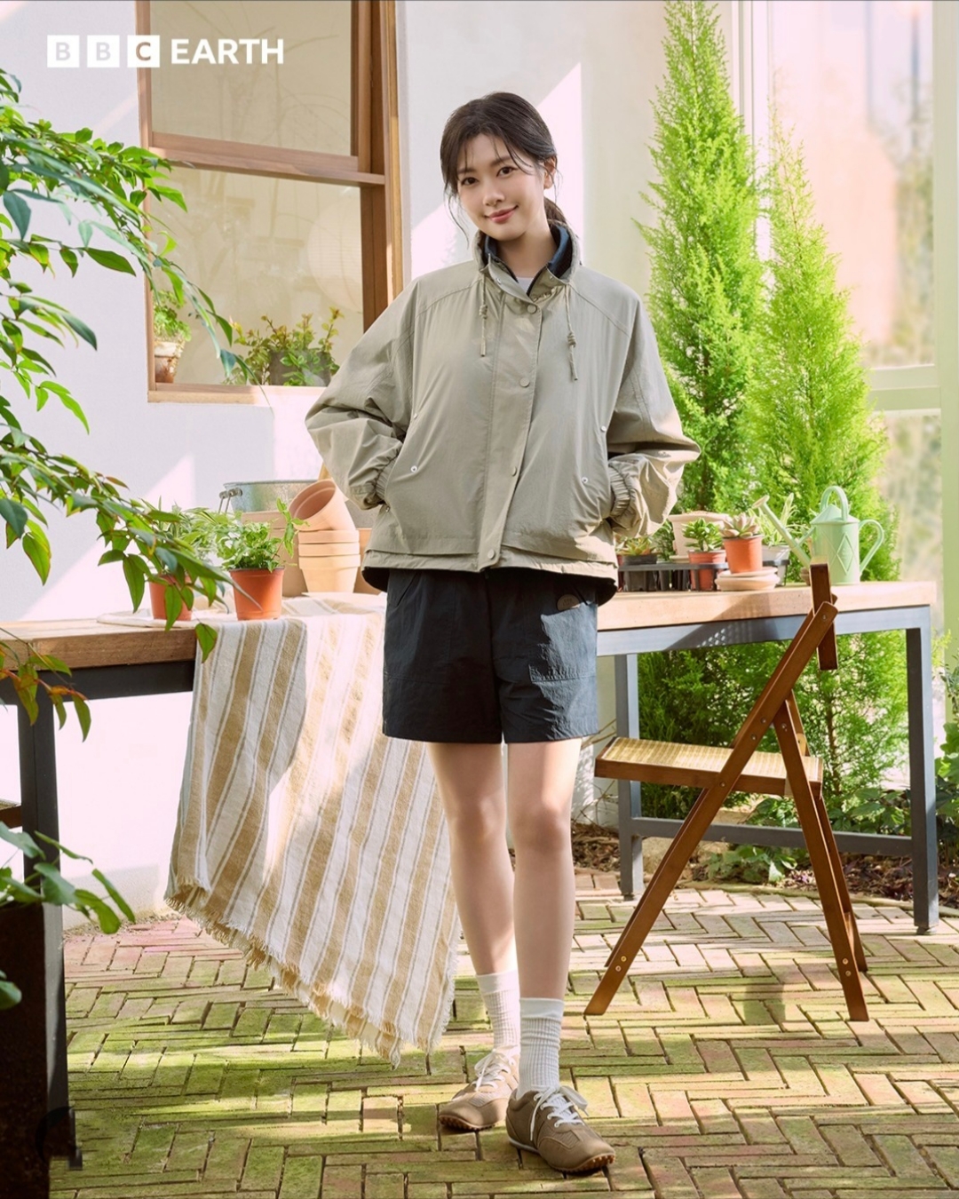 Behind-the-scenes cut of Jung Somin