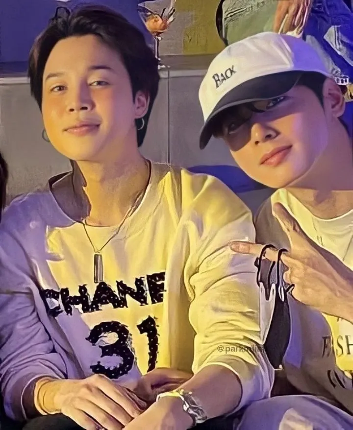 A moment captured by a fan of Cha Eunwoo