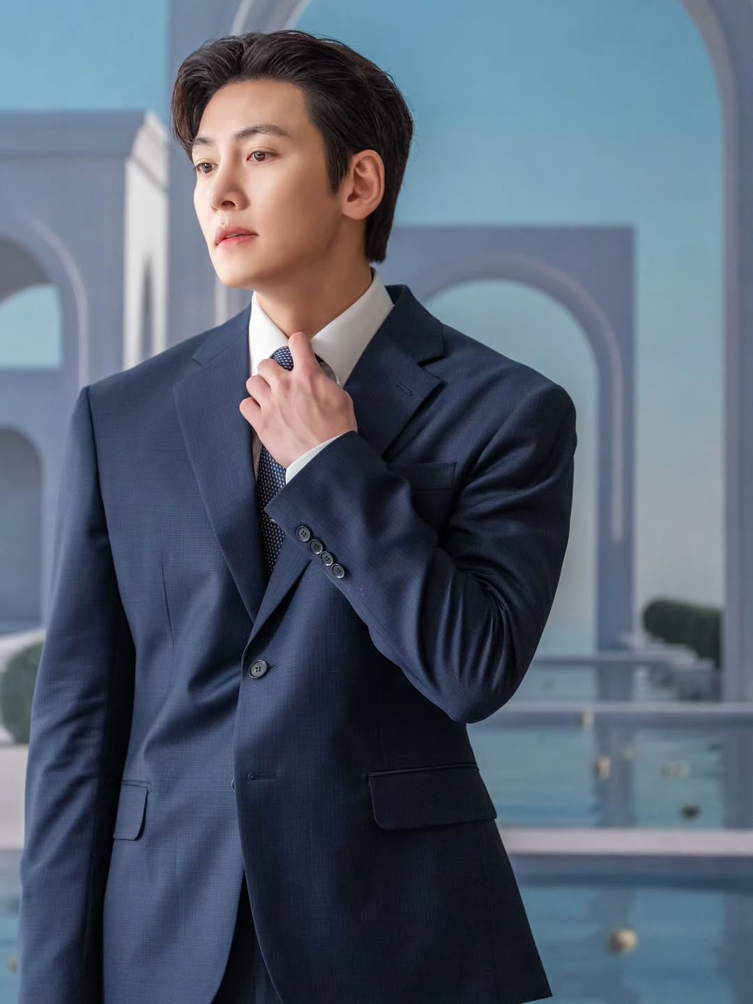 Behind-the-scenes cut of Ji Changwook