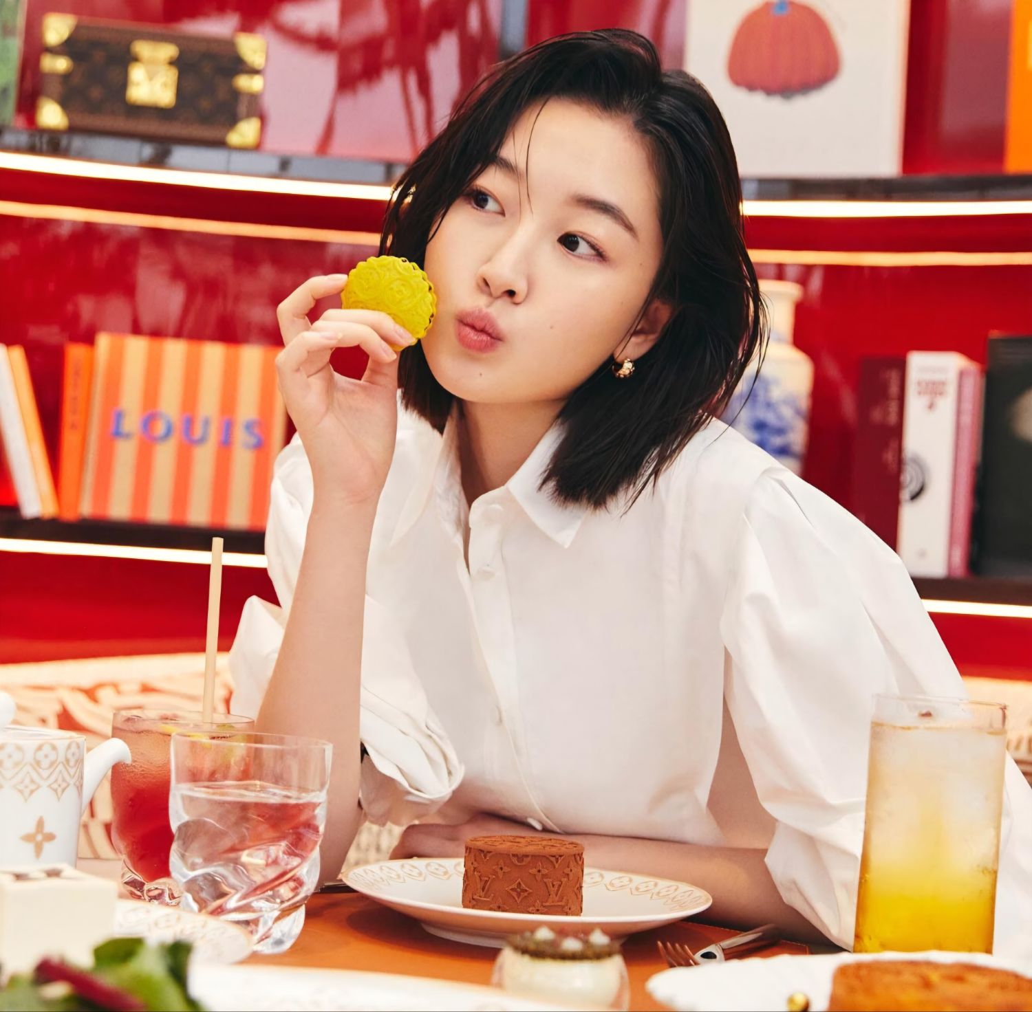 Currently spotlighted celeb post