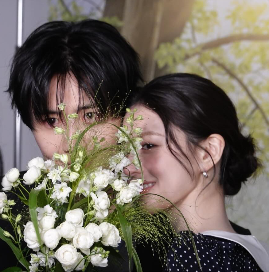 Behind-the-scenes cut of Kim Seonho