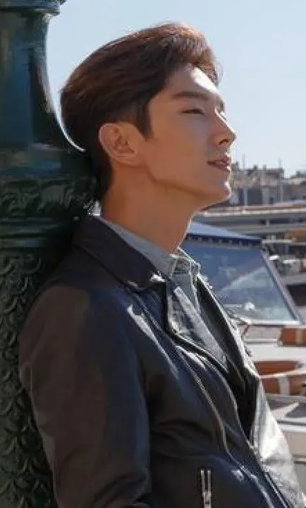 이준기 최근 활동샷