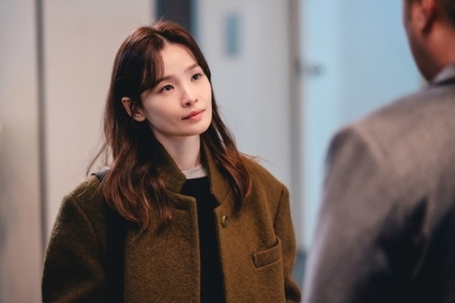 Behind-the-scenes cut of Jeon Mido