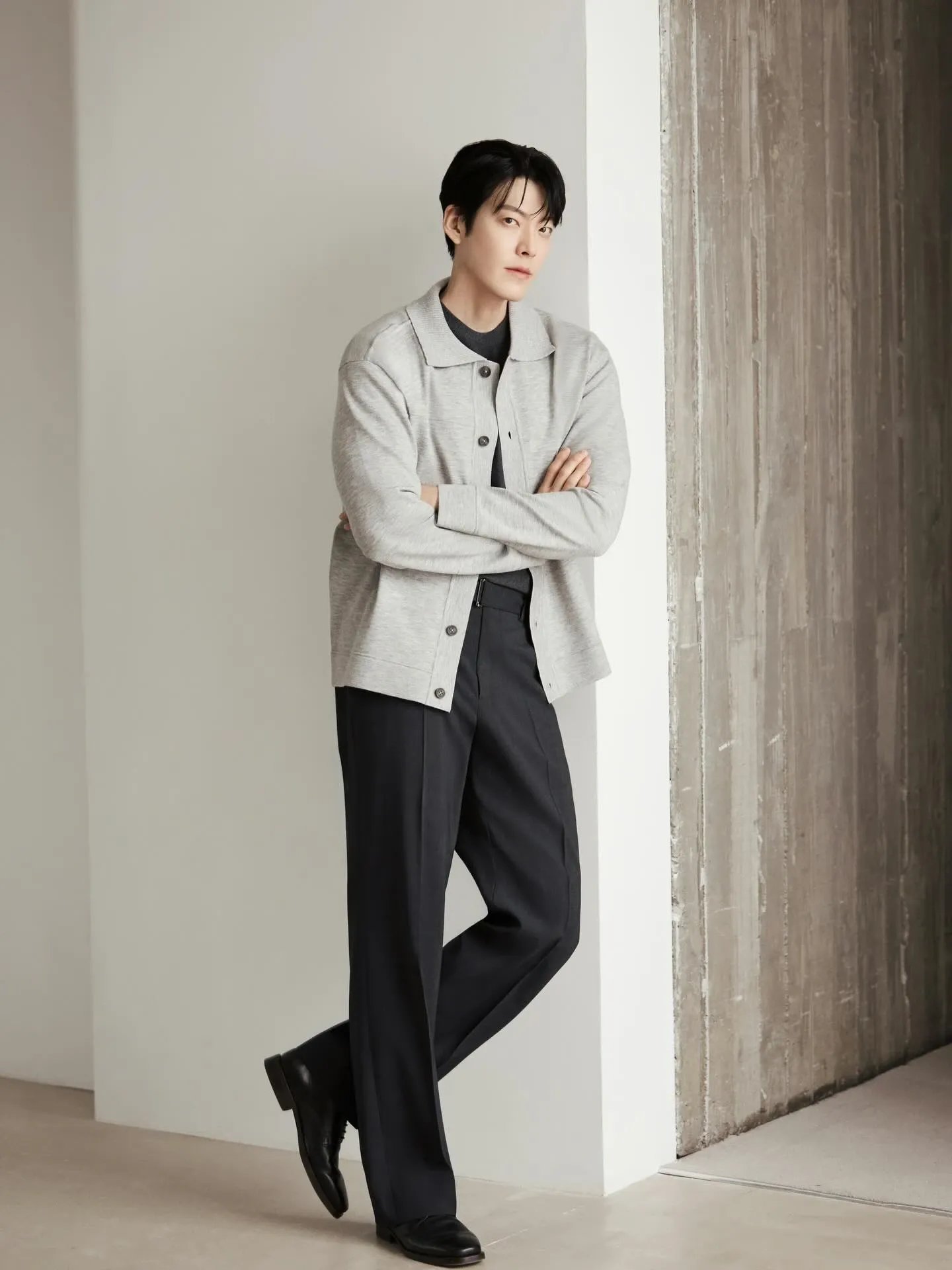 Behind-the-scenes cut of Kim Woobin