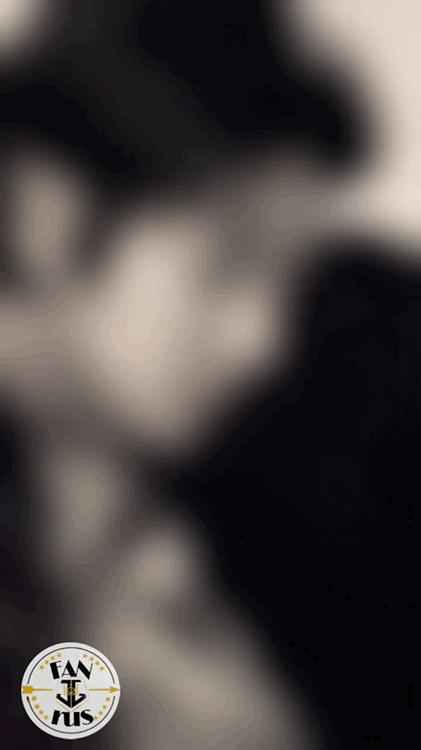 A moment captured by a fan of Lee Joongi