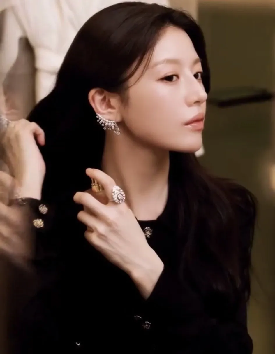 Latest photo of Go Younjung