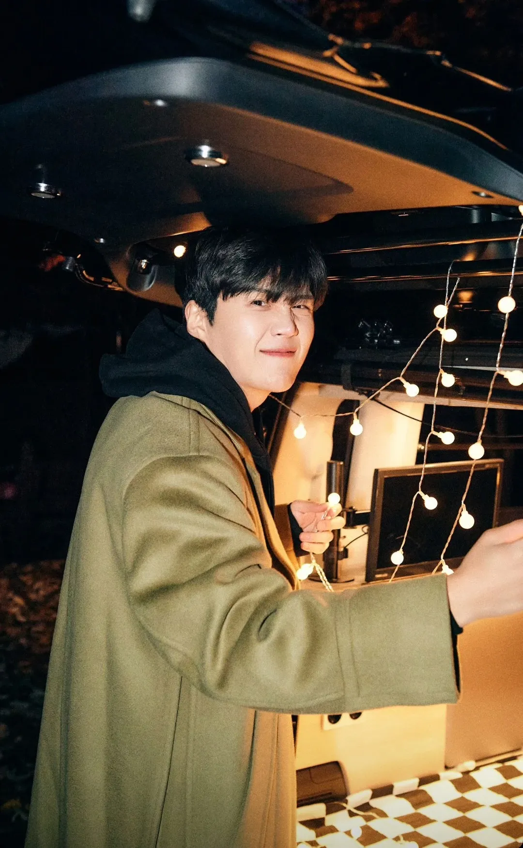 Behind-the-scenes cut of Kim Seonho