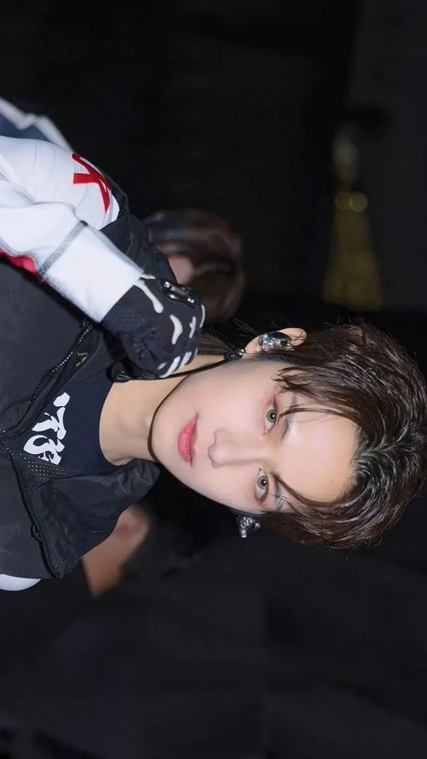 Emotional wallpaper shared by fans for Wen Junhui