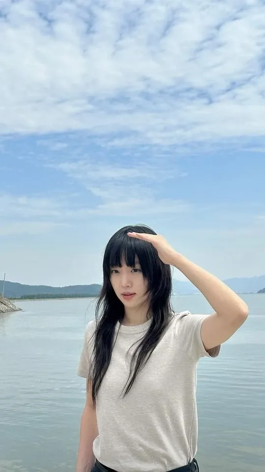 Latest photo of Jin Ki-Joo
