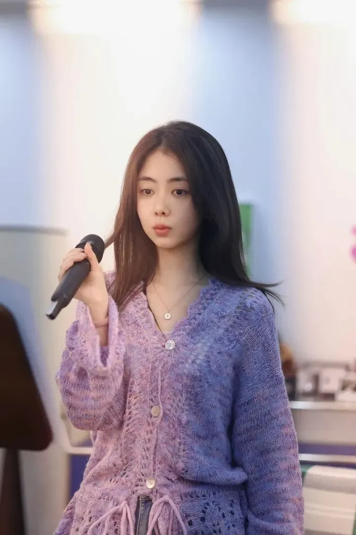 Latest photo of Tan Song Yun