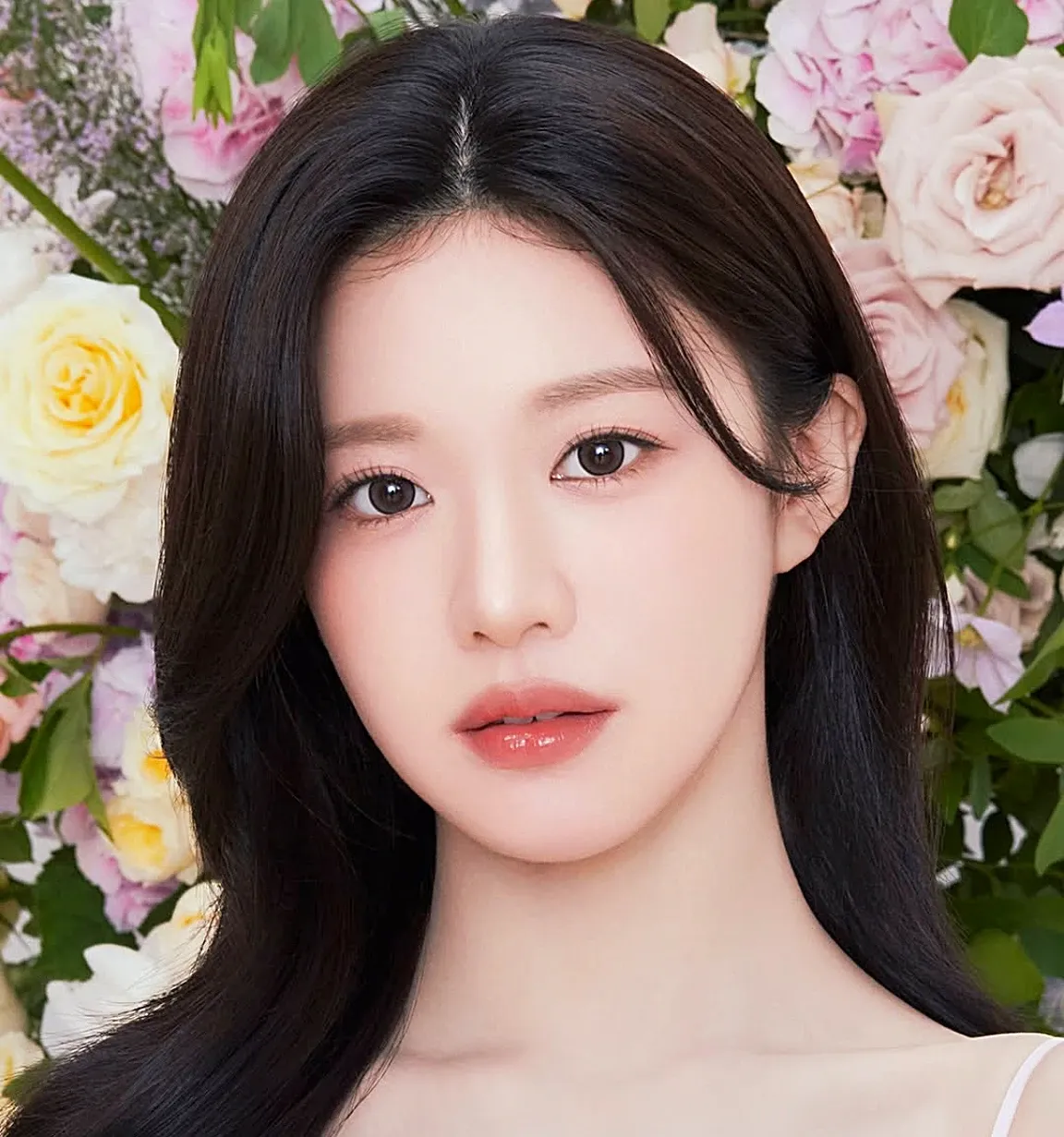 Behind-the-scenes cut of Go Younjung