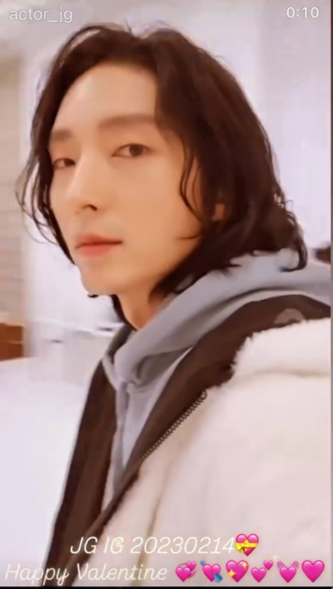 A moment captured by a fan of Lee Joongi