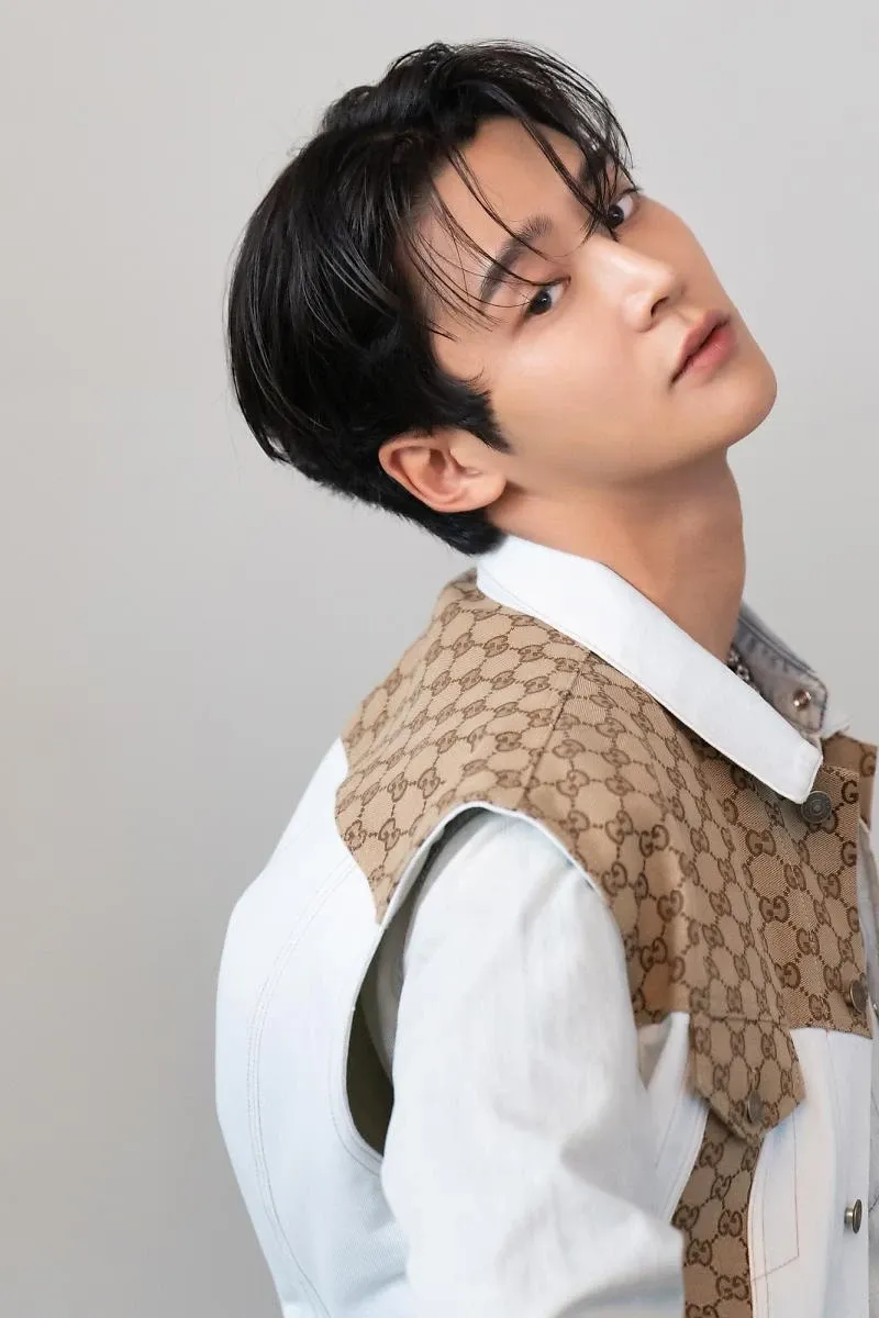 Cuplikan di balik layar dari Rowoon