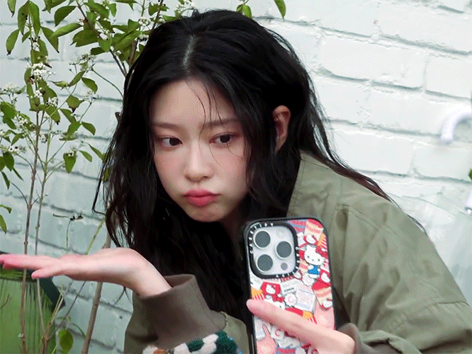 A moment captured by a fan of Kim Minju