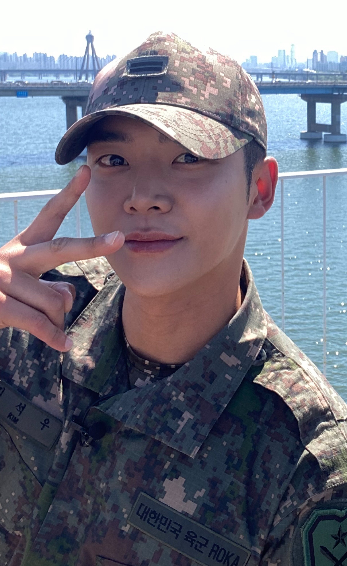 Foto kegiatan terbaru dari Rowoon