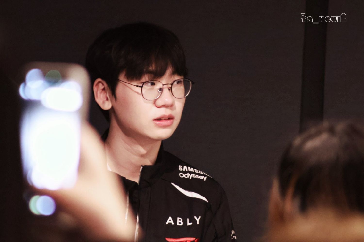 A moment captured by a fan of Doran