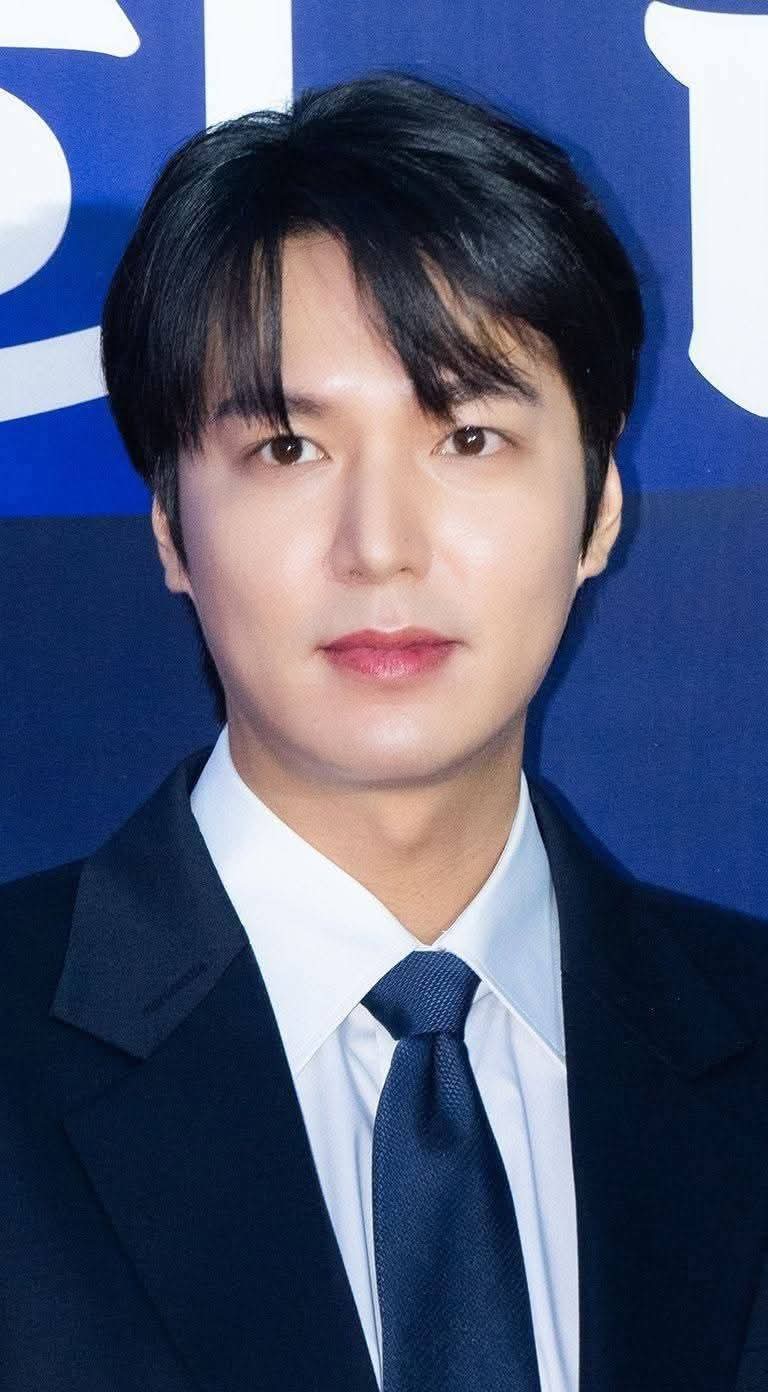 Recent activity shot of Lee Minho