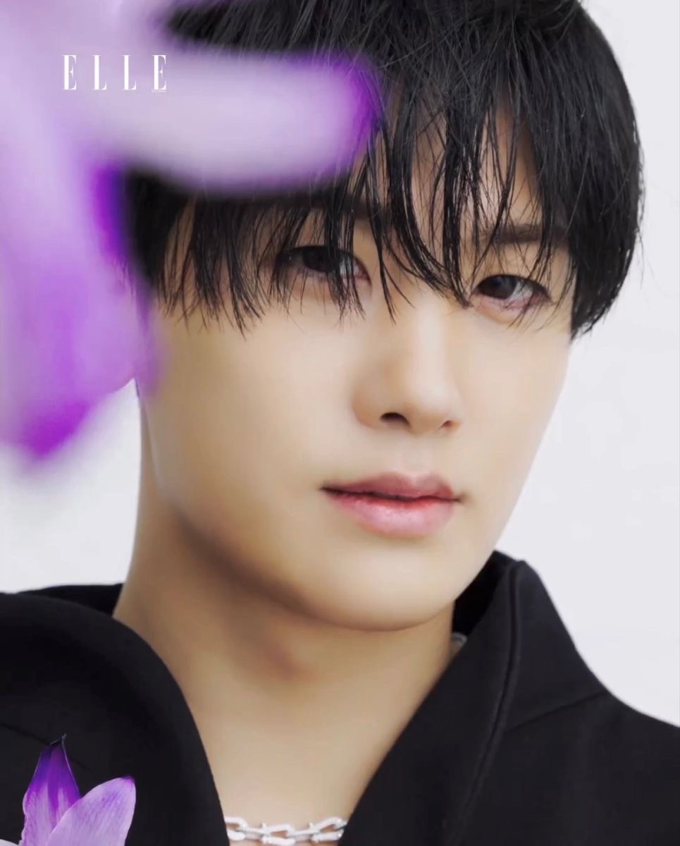 Latest photo of Park Hyungsik