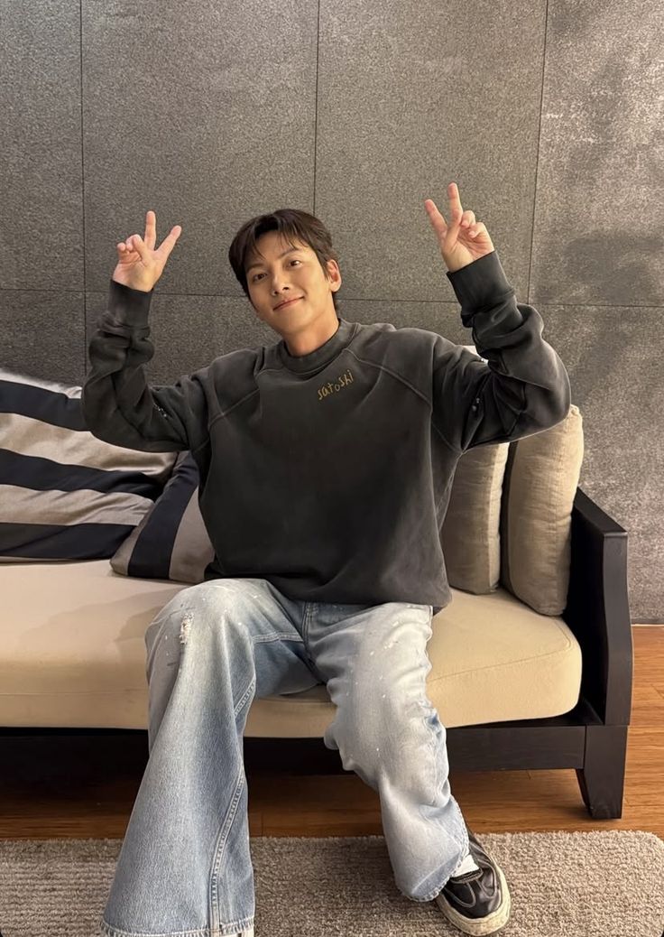 지창욱 최근 활동샷