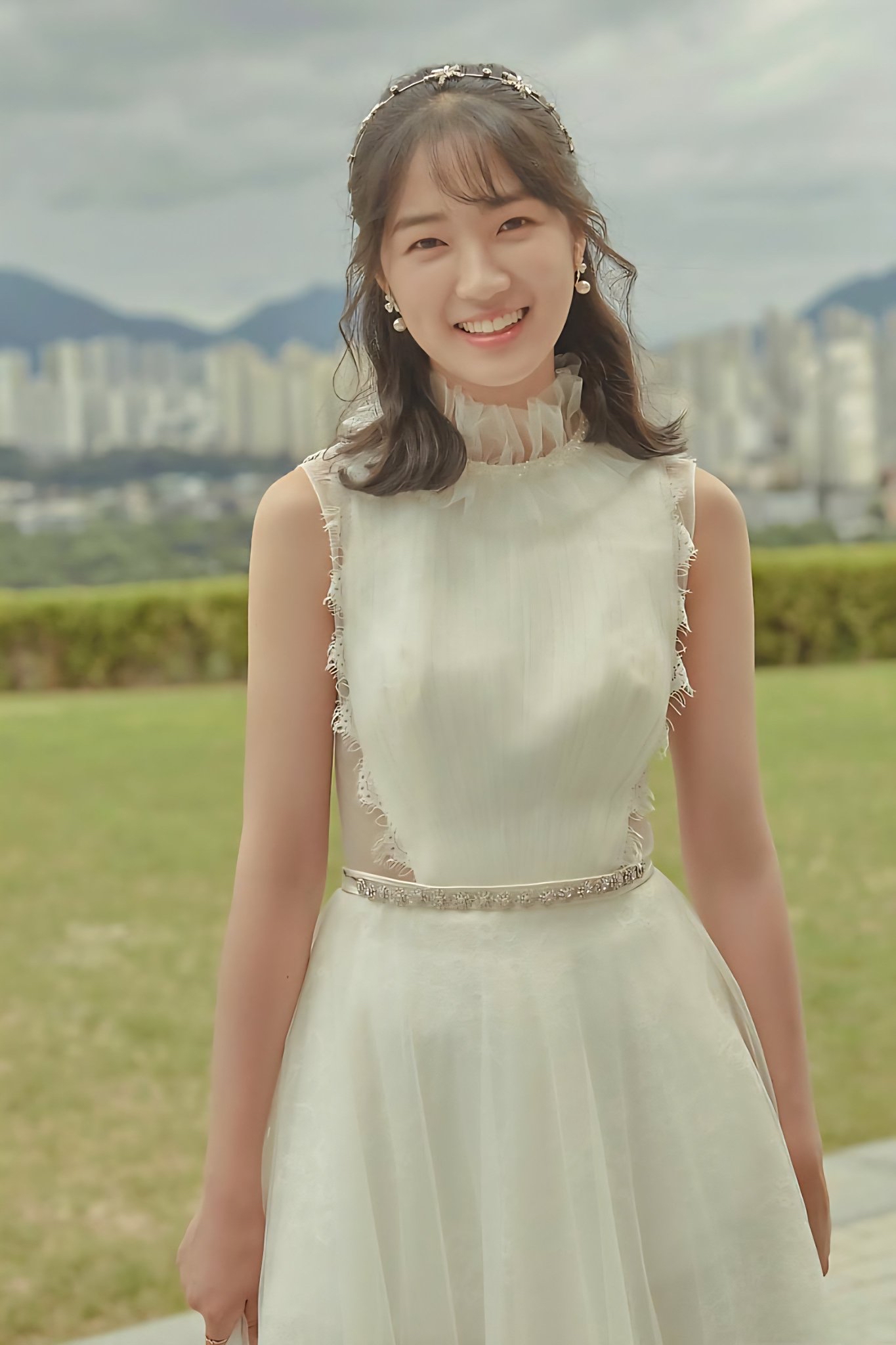 Recent activity shot of Kim Hyeyoon