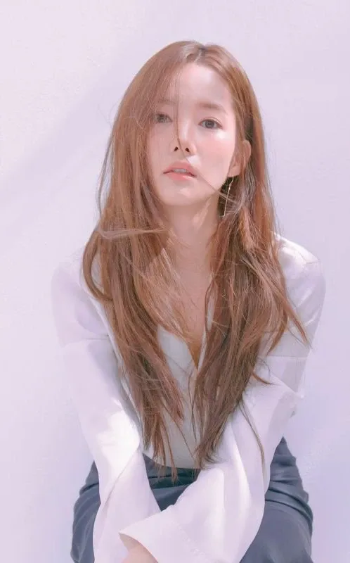 Latest photo of Park Minyoung