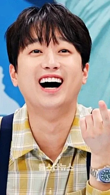 Behind-the-scenes cut of Lee Chanwon