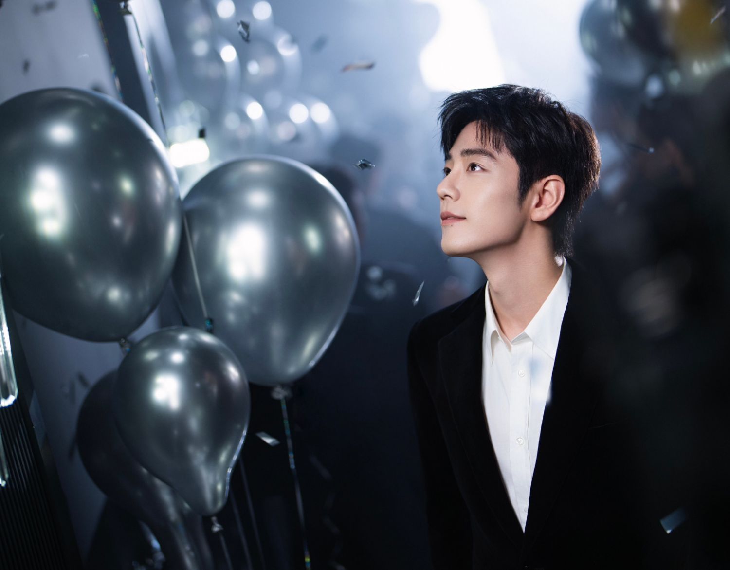 Behind-the-scenes cut of Xiao Zhan