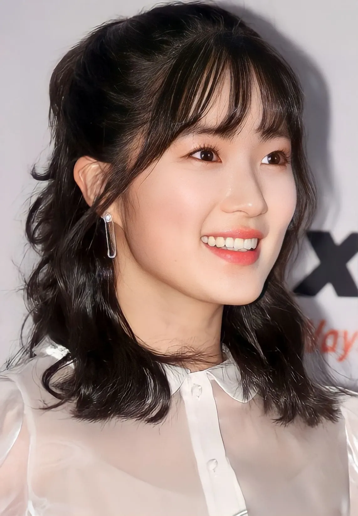 Recent activity shot of Kim Hyeyoon