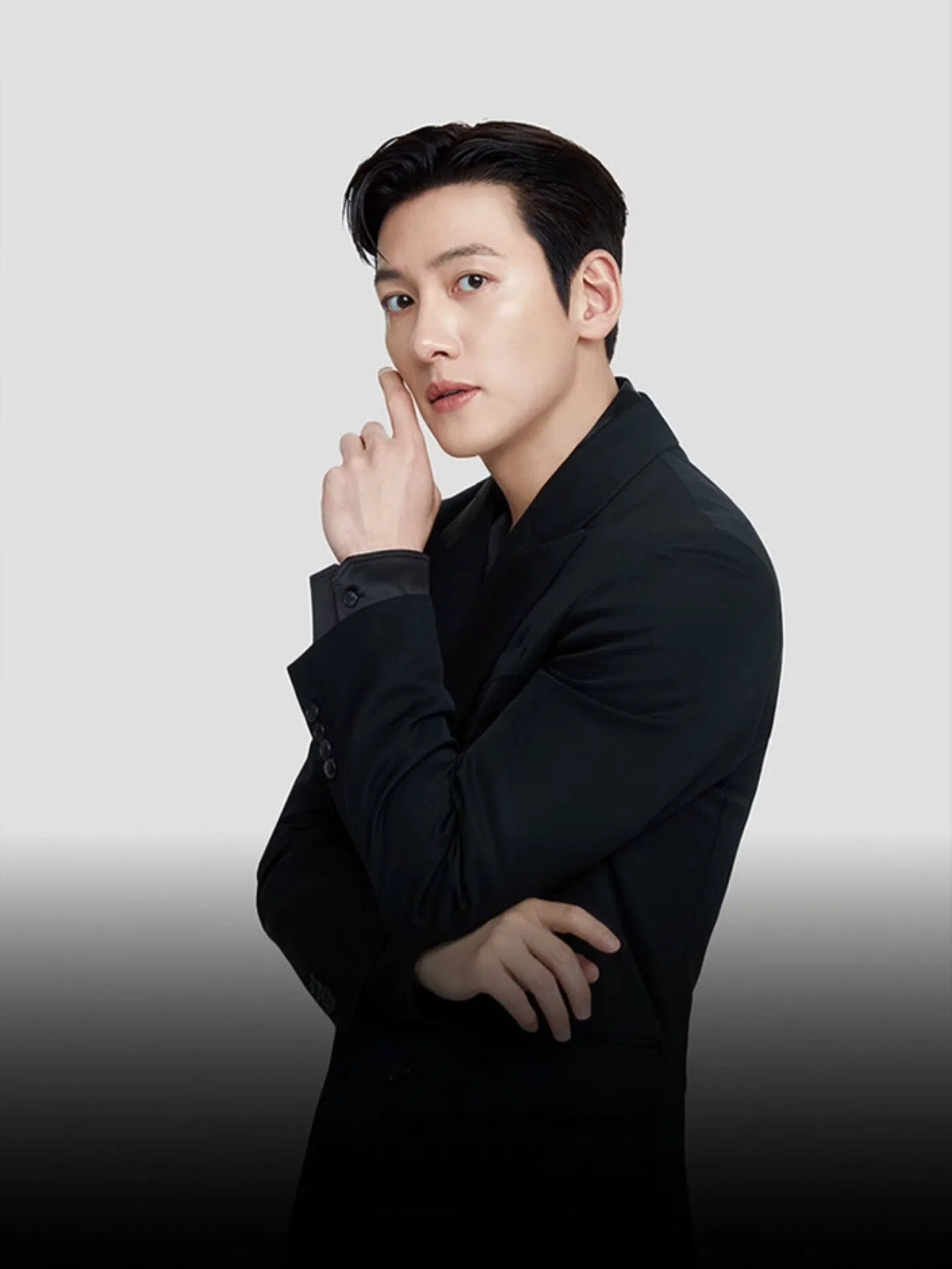 Behind-the-scenes cut of Ji Changwook