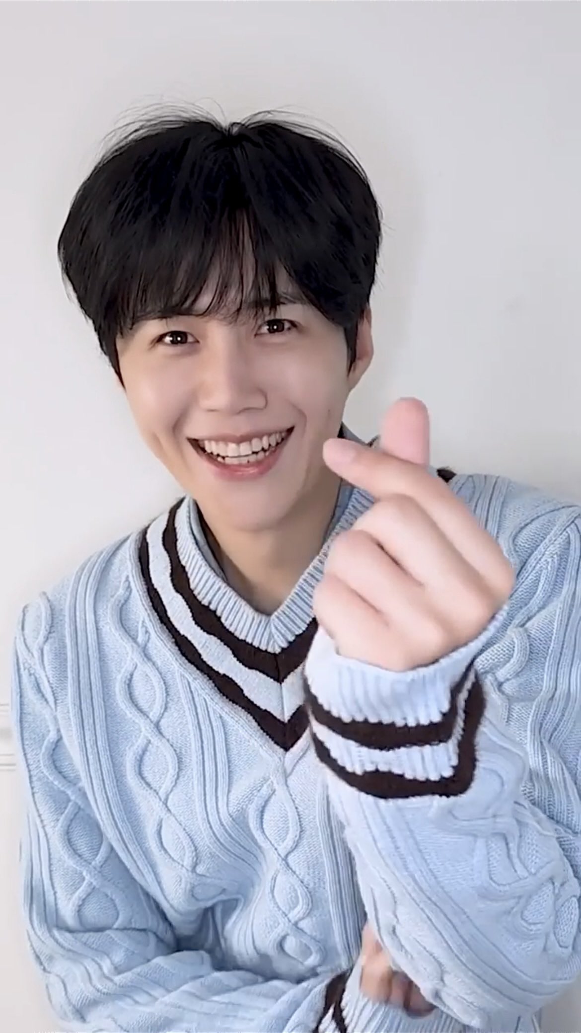 金宣虎的最新照片