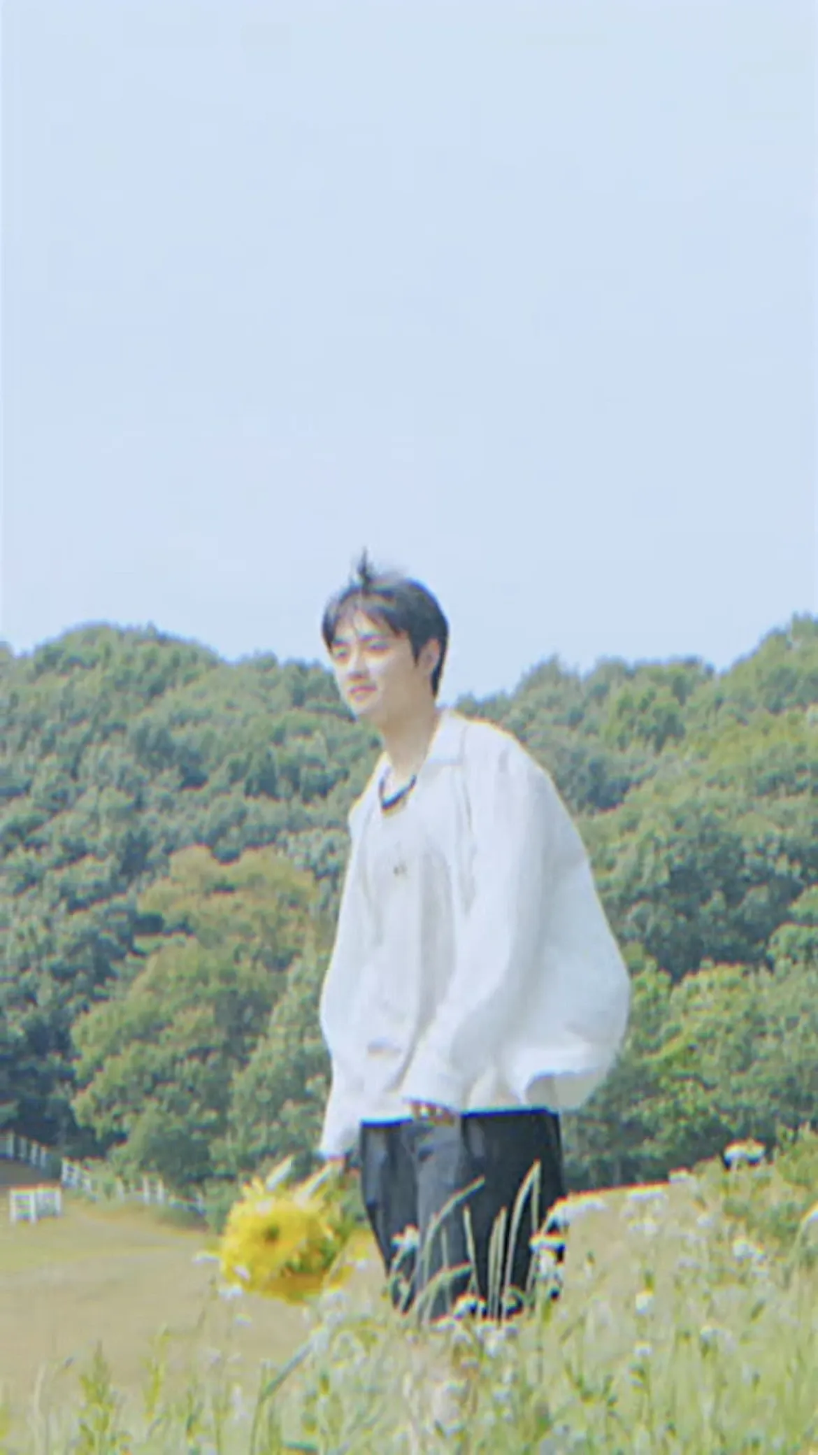 Cuplikan di balik layar dari Doh Kyungsoo (D.O.)