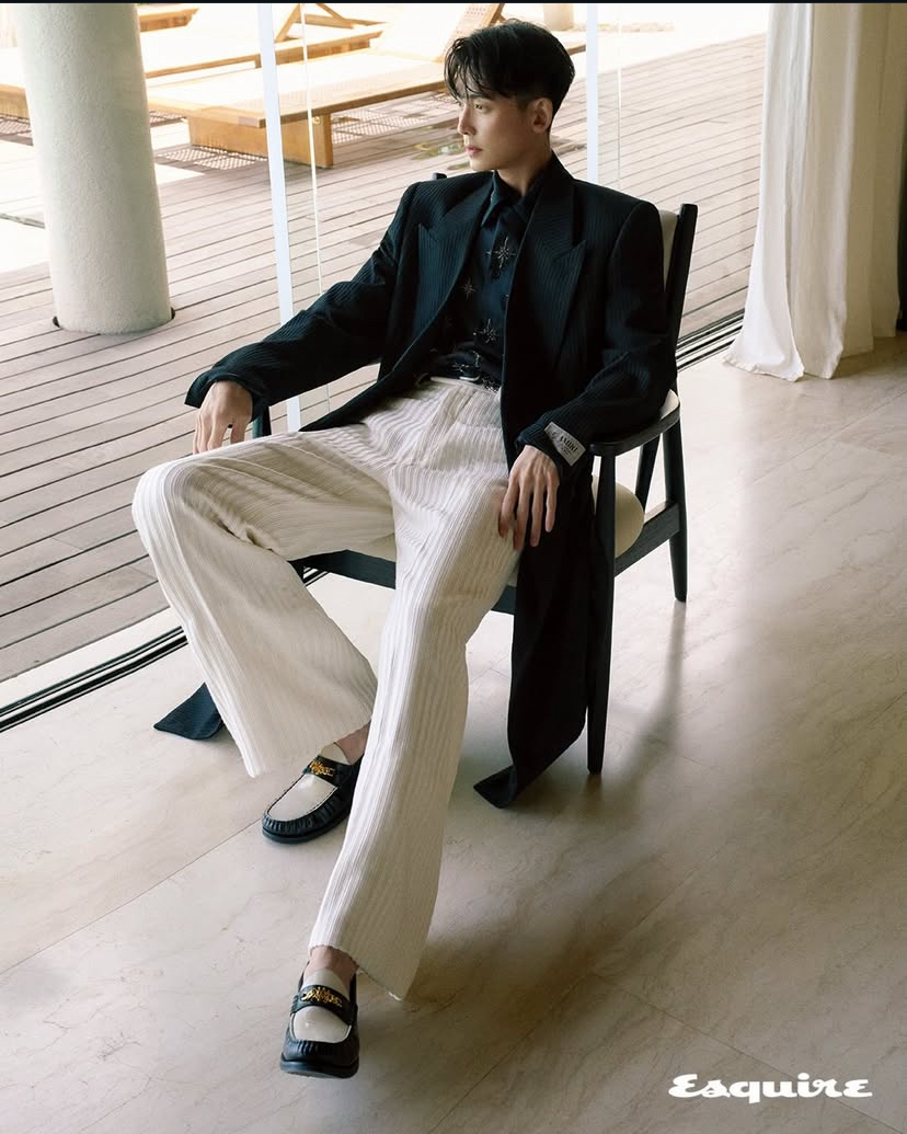 Behind-the-scenes cut of Jung Kyungho