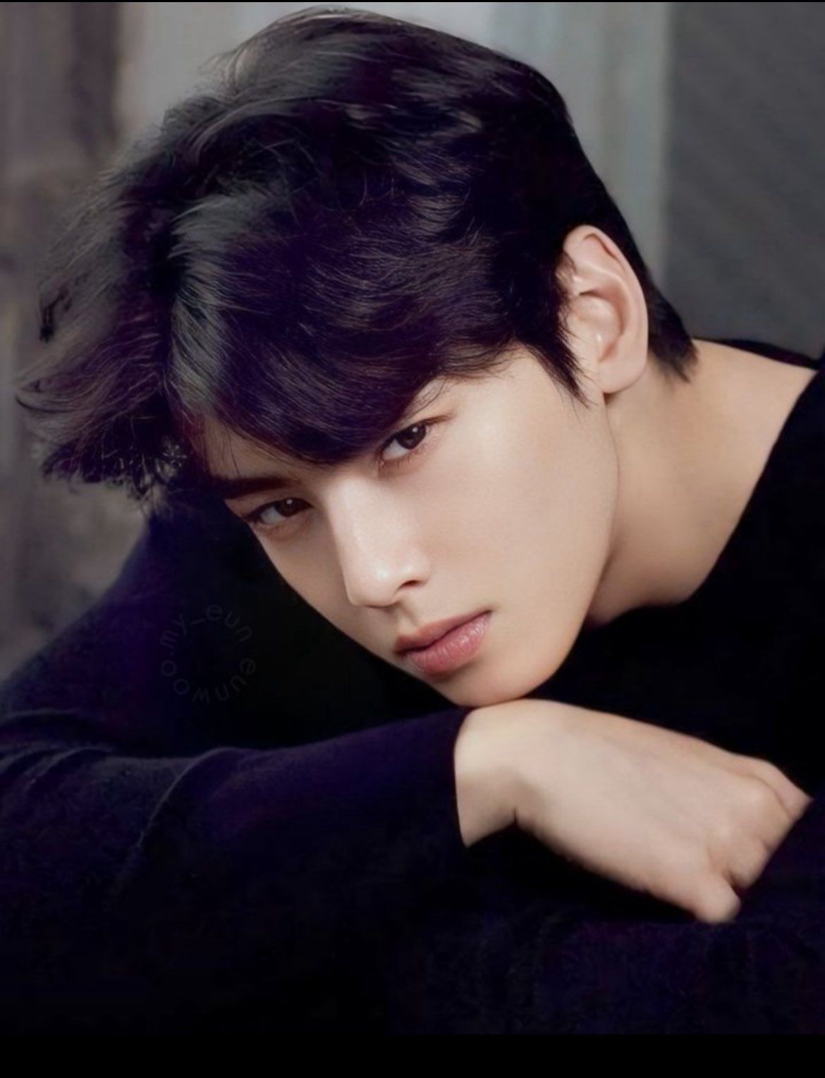 A moment captured by a fan of Cha Eunwoo