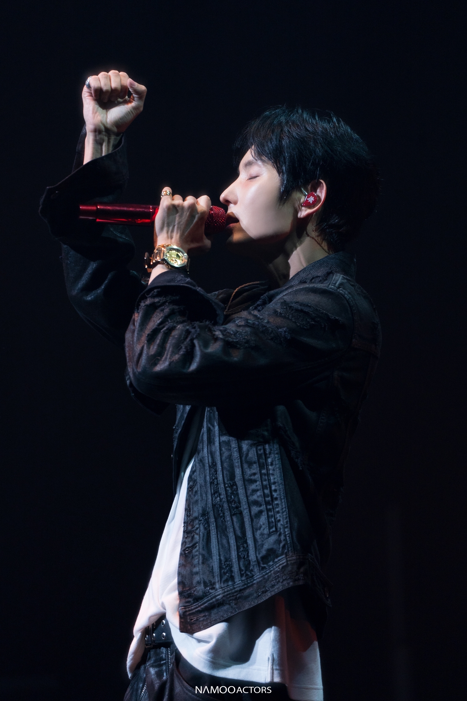 Recent activity shot of Lee Joongi