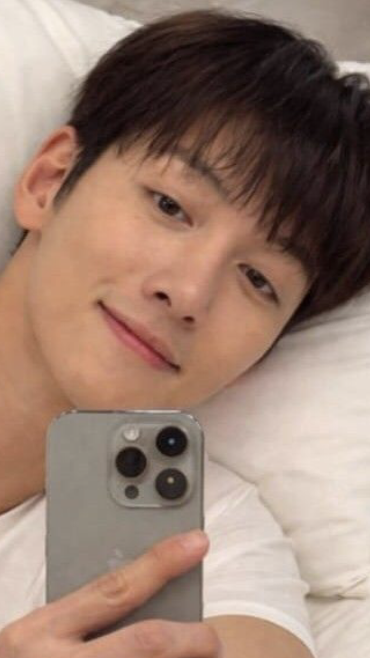 Recent activity shot of Ji Changwook