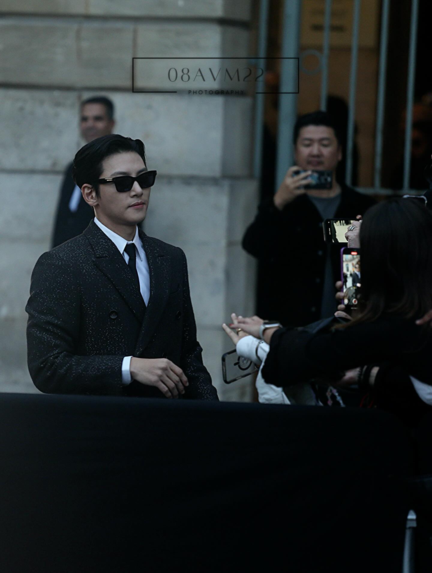 Behind-the-scenes cut of Ji Changwook