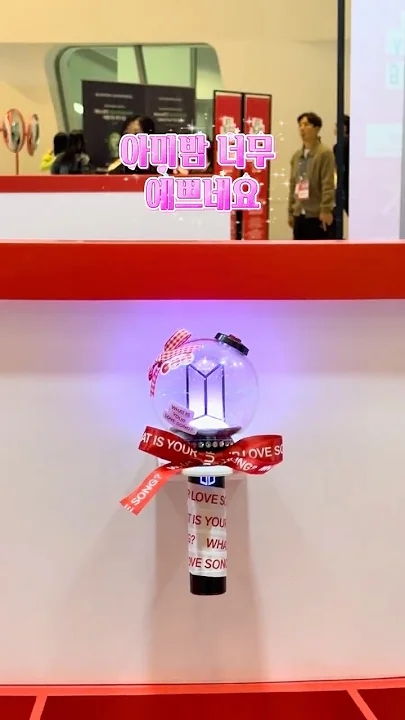 金泰亨 (V)粉絲團喜愛的代表背景圖片