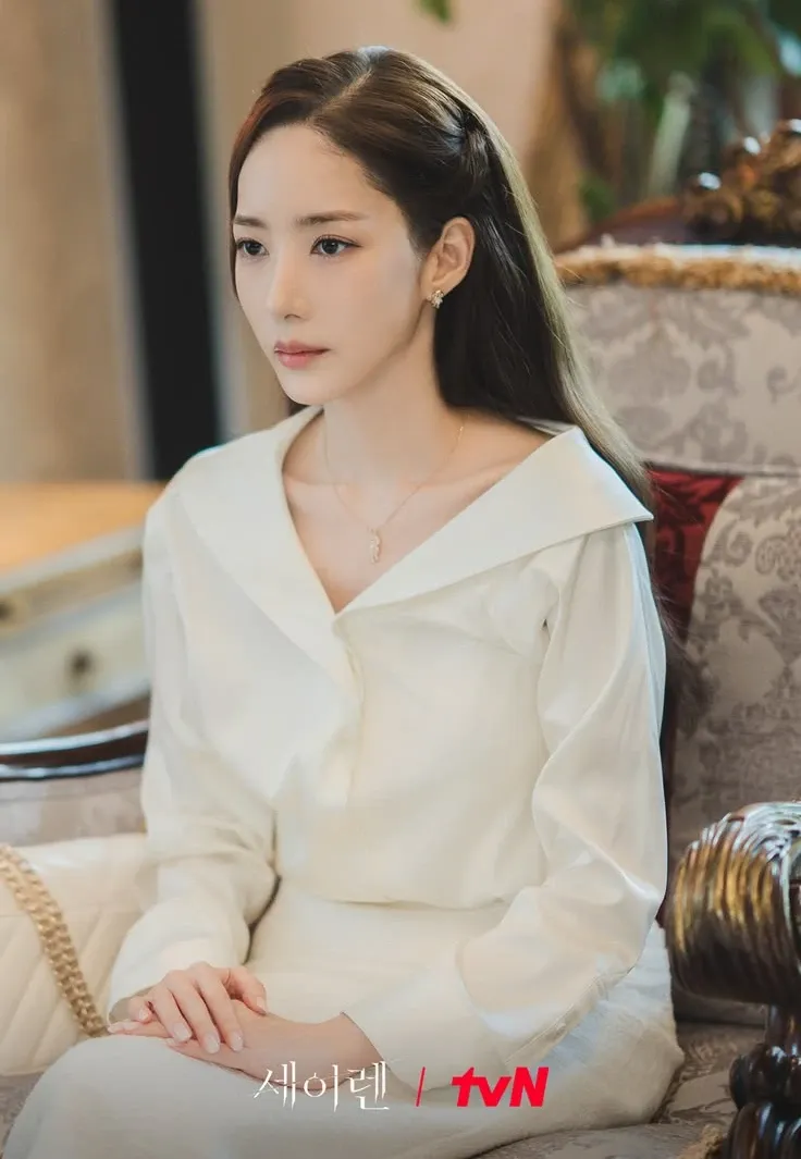 A moment captured by a fan of Park Minyoung