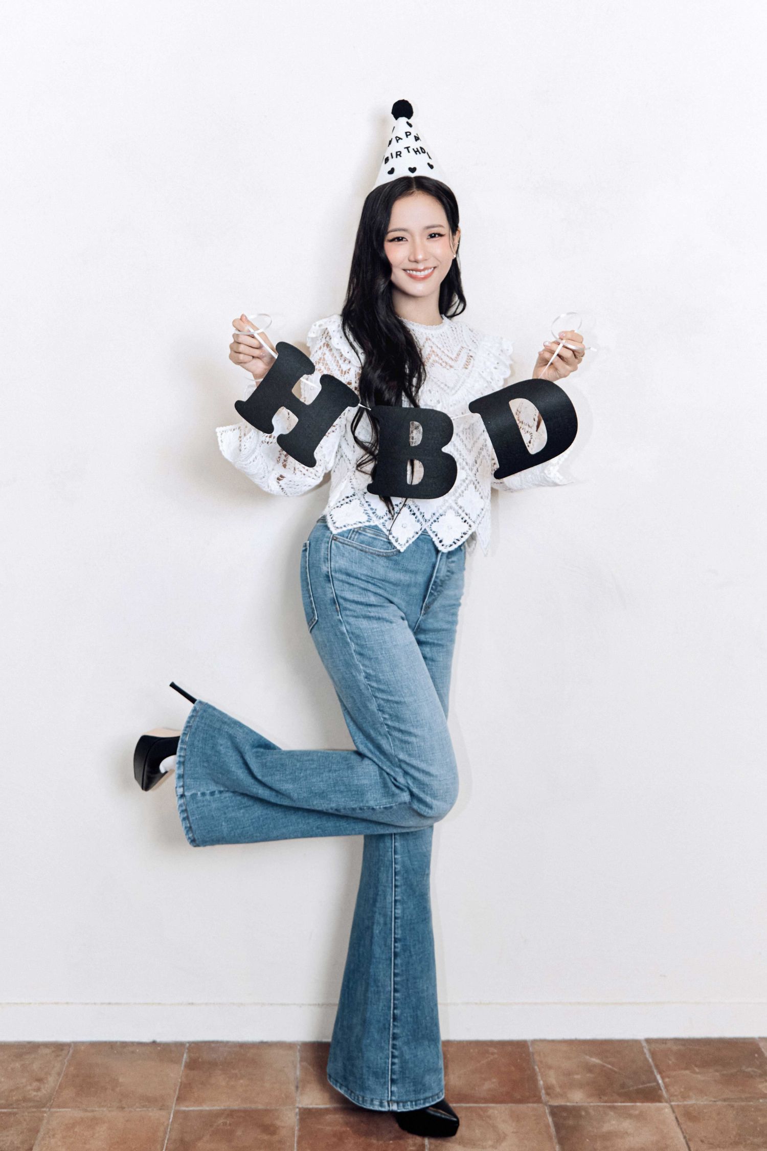 Konten selebriti populer yang sedang hangat di komunitas