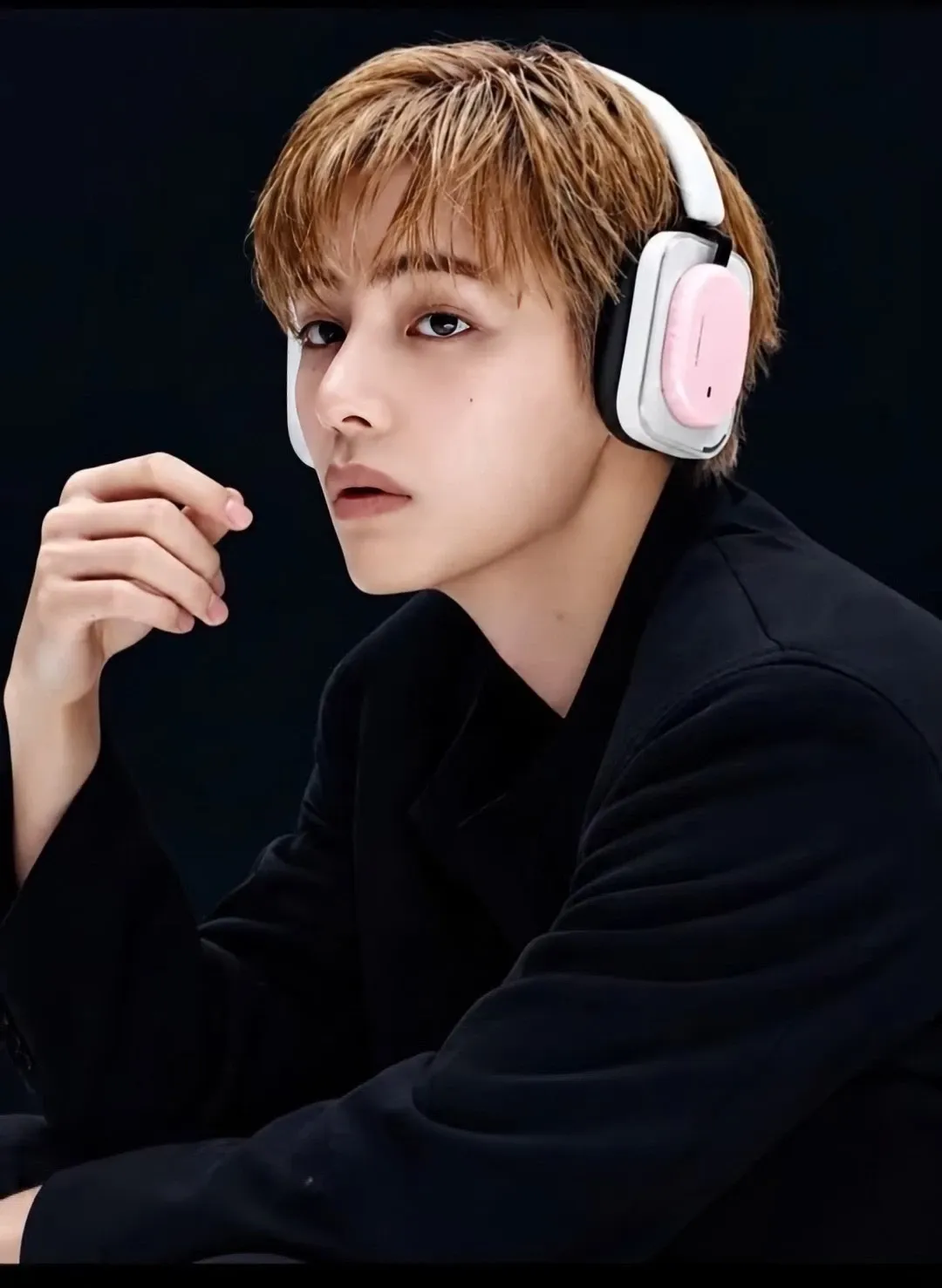 Recent activity shot of Kim Taehyung (V)