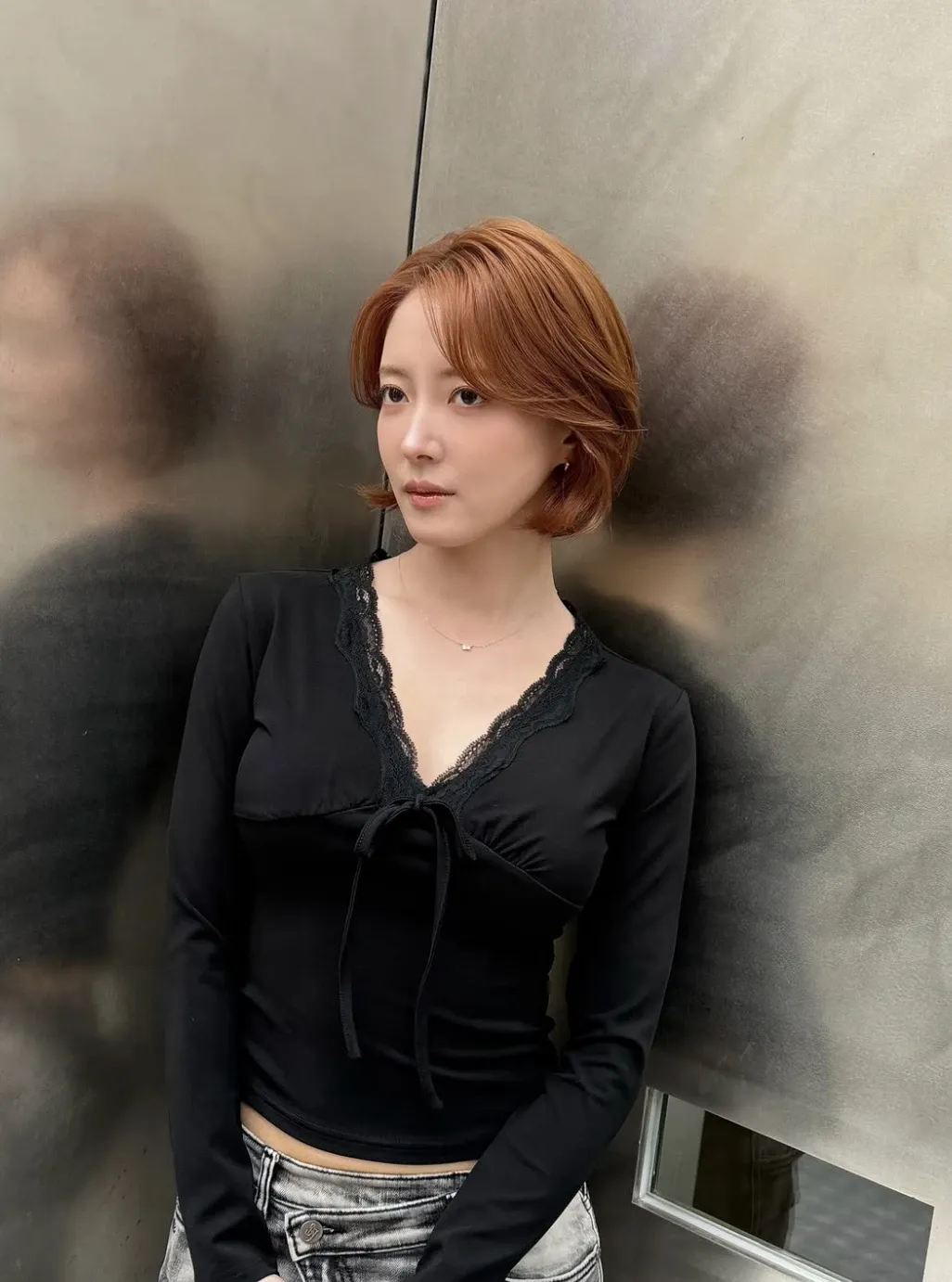 Behind-the-scenes cut of Lee Seyoung