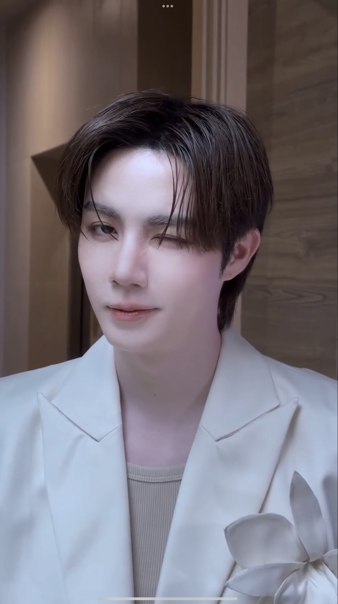 Emotional wallpaper shared by fans for ZeePruk